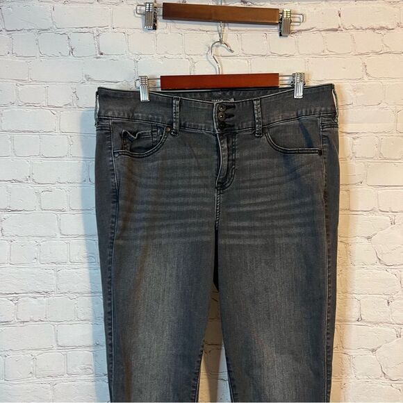 Torrid Super Soft Jeggings Black size 18T - Picture 2 of 8